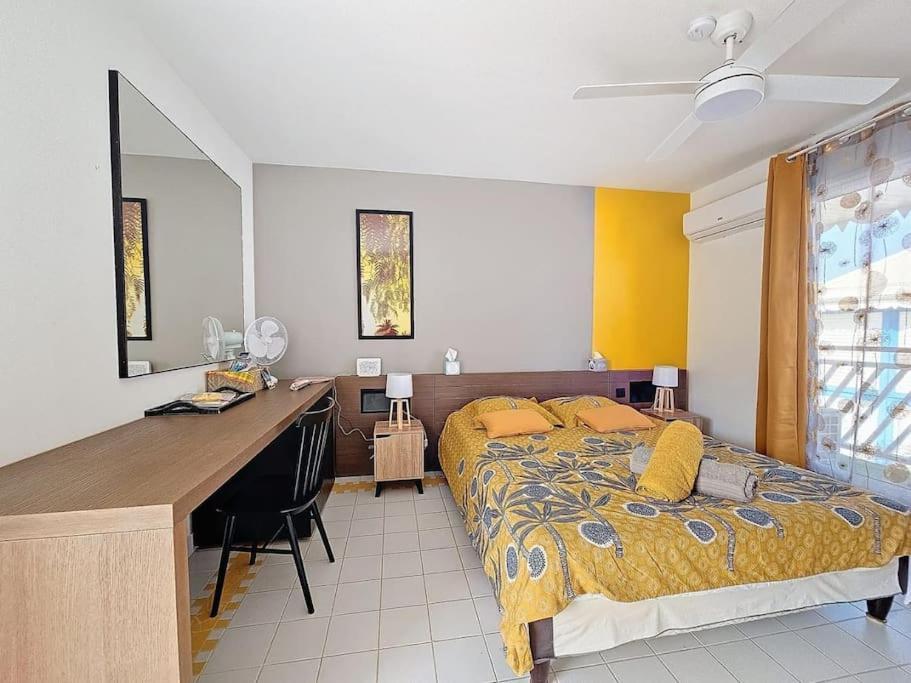 Studio Dans Village Vacances Manganao Saint-Francois  Bagian luar foto