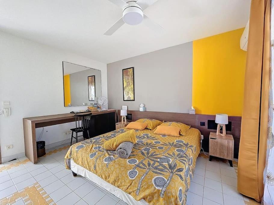 Studio Dans Village Vacances Manganao Saint-Francois  Bagian luar foto